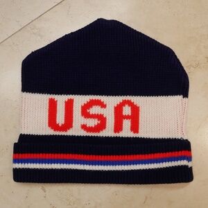 USA Mens VTG Knit Beanie Hat (1974)~